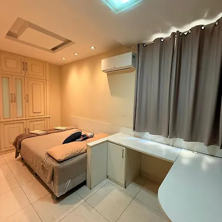 Amplo Apt 4 Quartos a 1 Min da Praia de Copacabana-2
